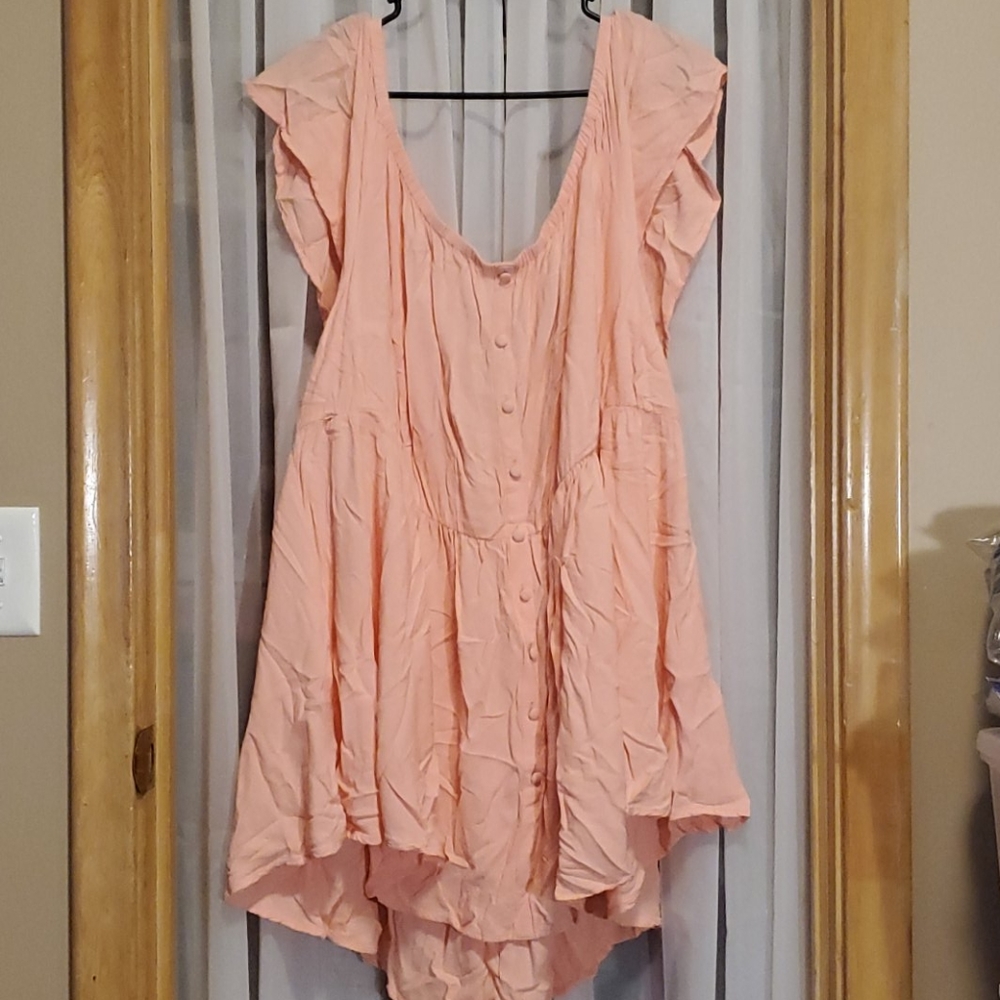 Reposh salmon colored crepe babydoll